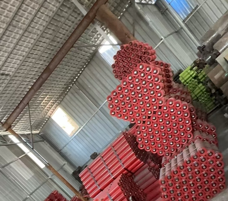 在物料输送环节中，各种输送机的应用是非常普遍的