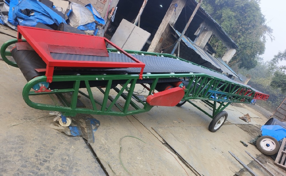 成都输送机厂家皮带输送机的皮带一般由什么材质组成