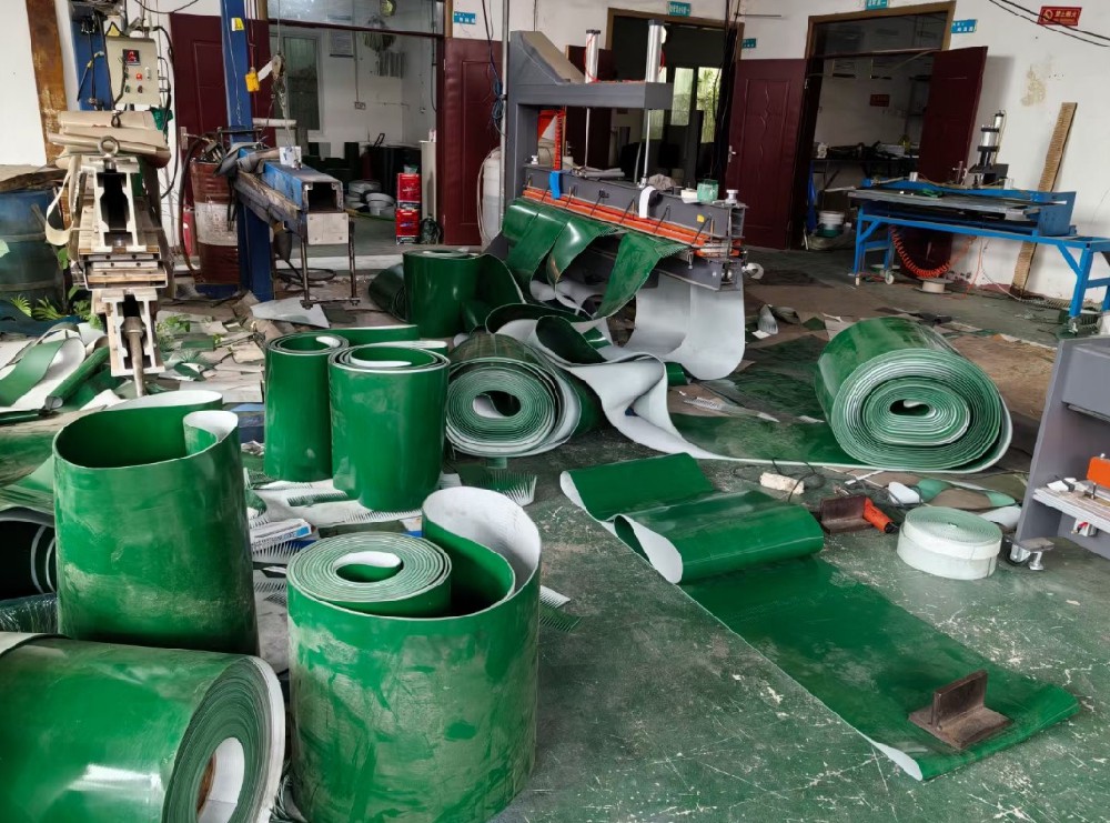 四川成都输送机网带调整误差的方法