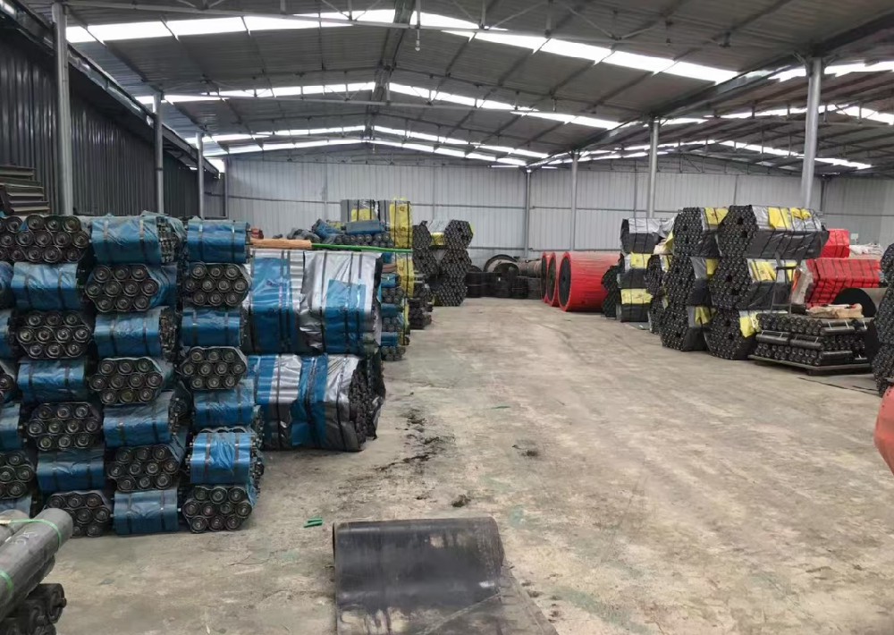 托辊生产厂家的支架的优点有哪些?