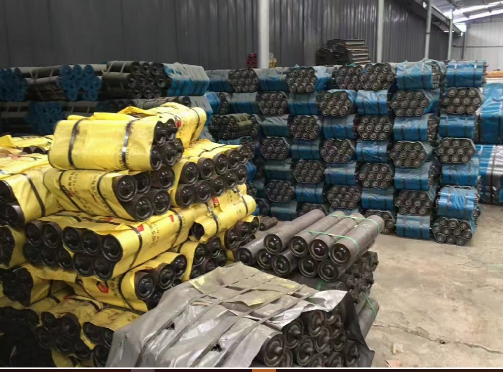 输送机托辊厂家   成都输送机厂家      四川成都输送机厂家、成都四川输送机厂家   成都皮带输送机厂家    四川皮带输送机厂家